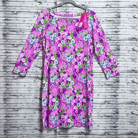 Lilly Pulitzer UPF 54+ Sophie Dress Moms The Word - Picture 1 of 12